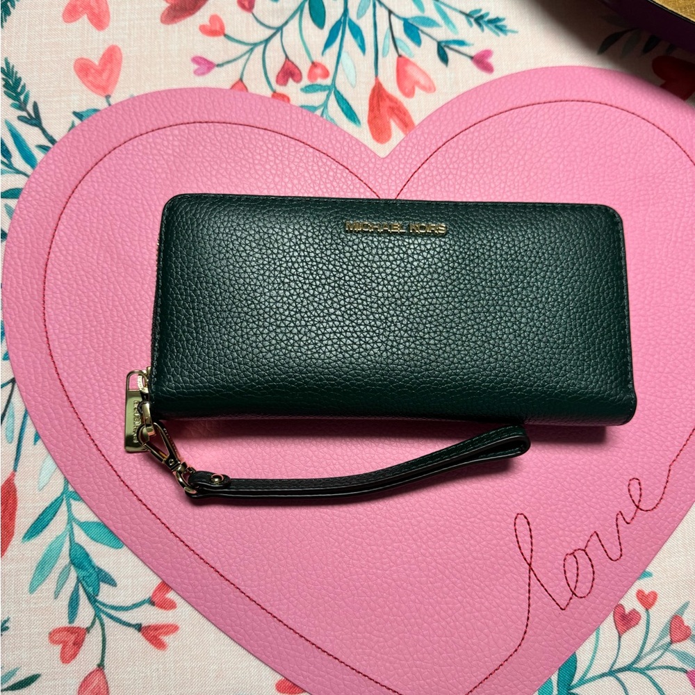 Michael Kors Hunter Green Leather Wristlet Wallet